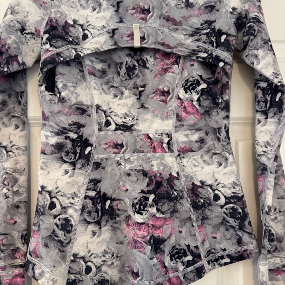 Lululemon Floral Women's Jacket - Picture 6 of 9